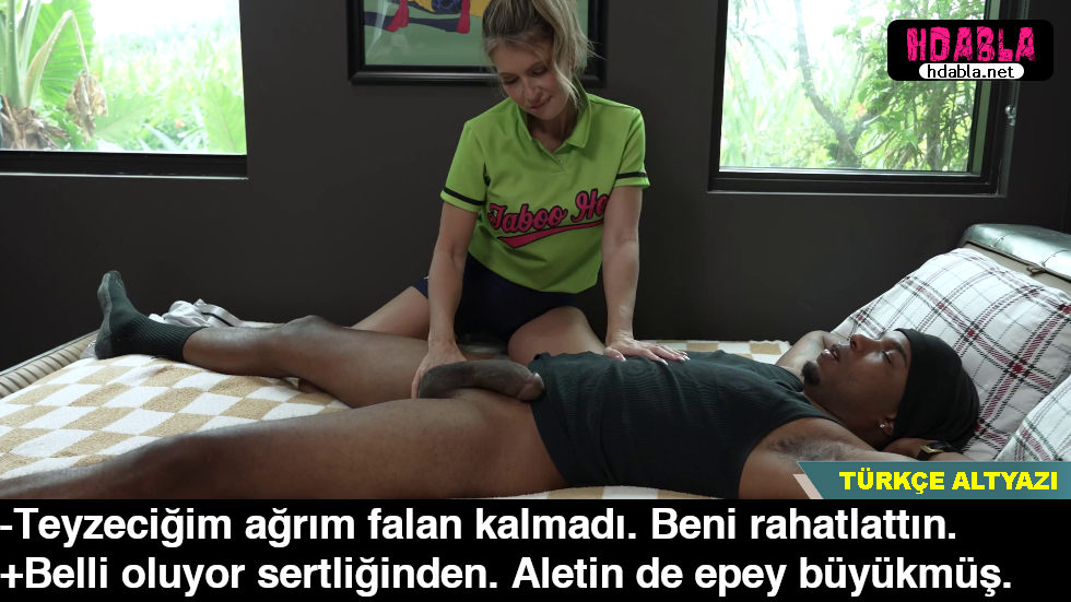 Dul kadın oğlunun arkadaşının kasıklarını ovalarken Kalkan yarrağı gördü Dul kadın oğlunun arkadaşının kasıklarını ovalarken Kalkan yarrağı gördü